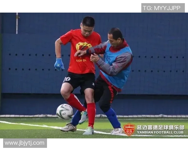 杭州篮球队比赛经验引发热议球迷对战术选择和球员表现展开激烈讨论 杭州篮球队比赛经验引发热议球迷对战术选择和球员表现展开激烈讨论