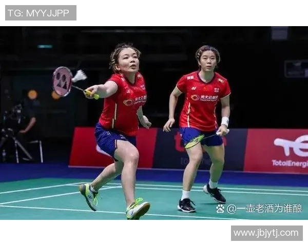 成都羽毛球队的控制策略与发展趋势深度解析 成都羽毛球队的控制策略与发展趋势深度解析