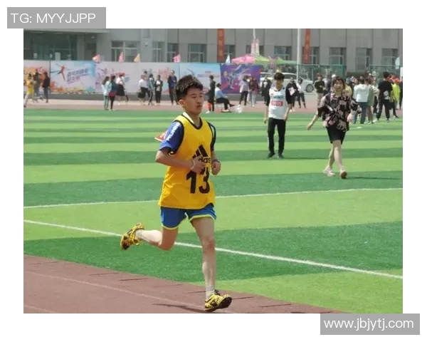 周静专访：从绿茵场到人生舞台的足球旅程回顾与反思